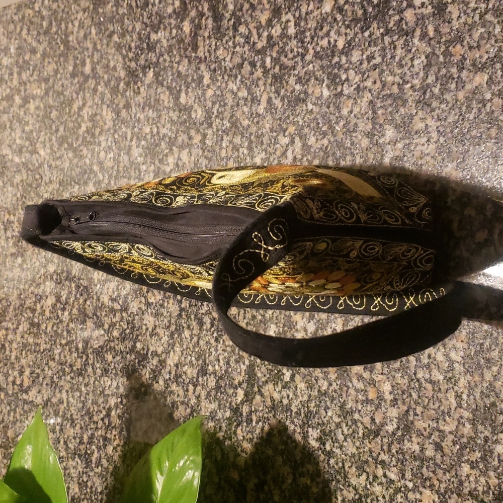 Shoulder Bag - Picture 5 of 8